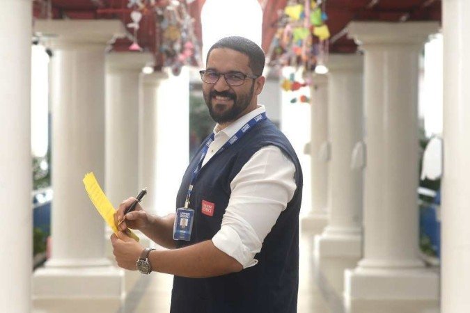  19/12/2023 Credito: Ed Alves/CB/DA.Press. Cidades. Trabalho e Formação Profissional. Nossos Mestres. Na foto, professor Vinicius de Oliveira. 