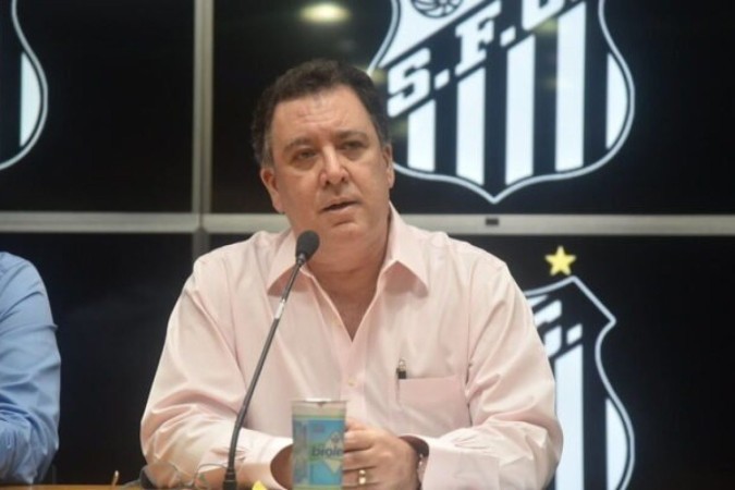 Em discurso, Marcelo prometeu trabalho duro pelo Santos -  (crédito: Foto: Ivan Storti/Santos FC)