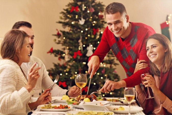 É possível aproveitar as comidas de fim de ano sem ganhar peso (Imagem: Kamil Macniak | Shutterstock) - (crédito: EdiCase) É possível aproveitar as comidas de fim de ano sem ganhar peso (Imagem: Kamil Macniak | Shutterstock) - (crédito: EdiCase)