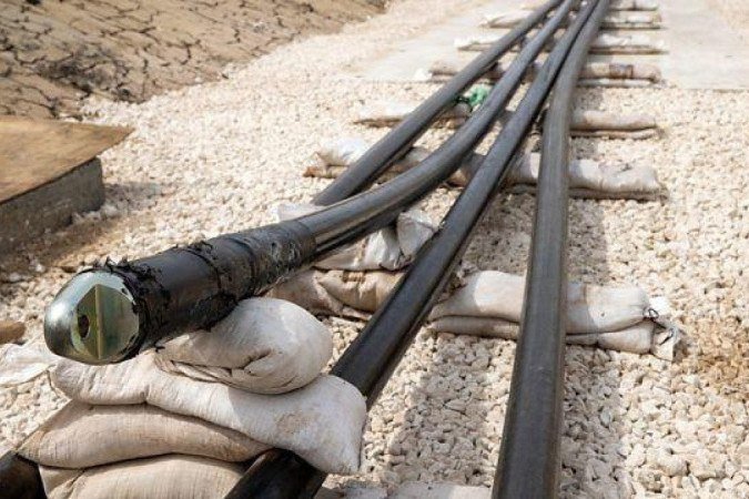Cada metro do cabo submaruni pesa 40 quilos. - (crédito: NATIONAL GRID) Cada metro do cabo submaruni pesa 40 quilos. - (crédito: NATIONAL GRID)