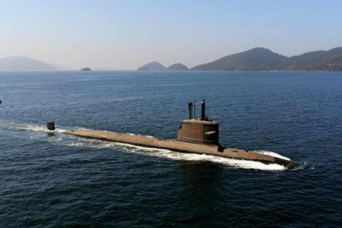 O submarino convencional Riachuelo é o primeiro entregue no âmbito do Prosub, da Marinha, que também desenvolve uma embarcação movida à energia nuclear - (crédito: Marinha do Brasil) O submarino convencional Riachuelo é o primeiro entregue no âmbito do Prosub, da Marinha, que também desenvolve uma embarcação movida à energia nuclear - (crédito: Marinha do Brasil)