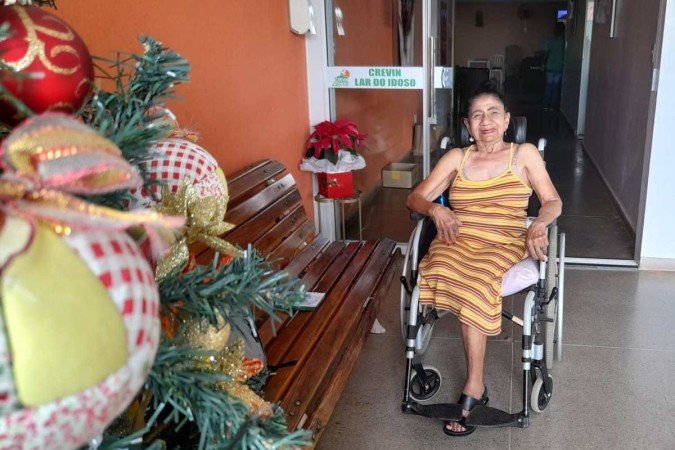 Maria Antônia Barbosa, 76 anos, mora no Crevin. Neste Natal, quer um perfume e um vestido "tubinho" - (crédito: Letícia Mouhamad/CB/D.A Press) Maria Antônia Barbosa, 76 anos, mora no Crevin. Neste Natal, quer um perfume e um vestido "tubinho" - (crédito: Letícia Mouhamad/CB/D.A Press)