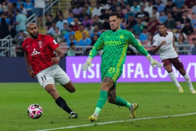 Ederson teve pouco trabalho com os japoneses na terça-feira - (crédito: Foto: AFP via Getty Images) Ederson teve pouco trabalho com os japoneses na terça-feira - (crédito: Foto: AFP via Getty Images)