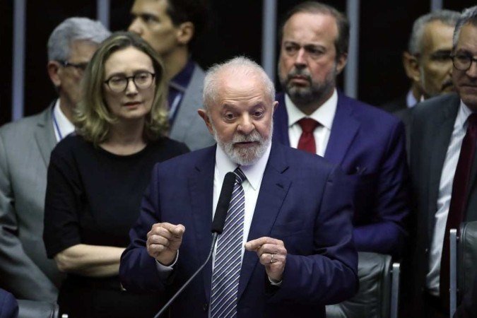 Lula esteve na Câmara dos Deputados para a promulgação da reforma tributária
- (crédito: Bruno Spada/Câmara dos Deputados) Lula esteve na Câmara dos Deputados para a promulgação da reforma tributária
- (crédito: Bruno Spada/Câmara dos Deputados)