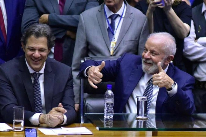 Haddad disse ainda que a sucessão de Lula após as eleições de 2026 é um assunto que deve estar em pauta, levando em conta a oposição bolsonarista -  (crédito: Zeca Ribeiro/Câmara dos Deputados)