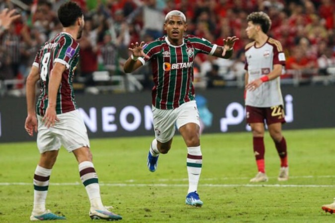 Atacante do Fluminense revela conselhos de Fernando Diniz -  (crédito: Photo by CARL DE SOUZA / AFP)