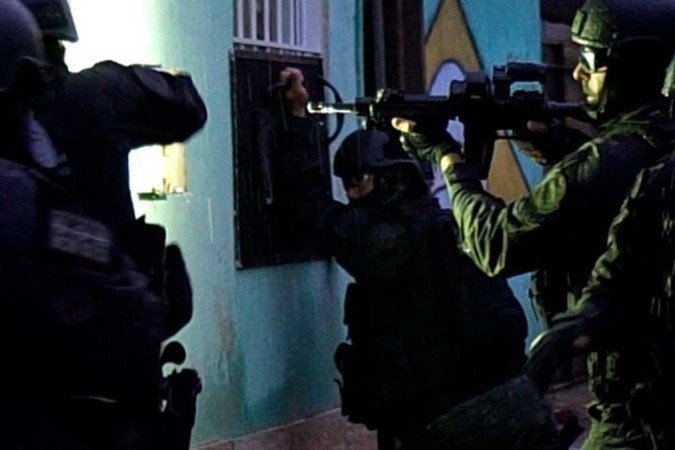 Uma operação desencadeada nesta quinta-feira (21/12) pela 11ª DP (Núcleo Bandeirante) desmantelou uma organização criminosa ligada ao T, que atuava em várias regiões da capital
- (crédito: Divulgação/PCDF) Uma operação desencadeada nesta quinta-feira (21/12) pela 11ª DP (Núcleo Bandeirante) desmantelou uma organização criminosa ligada ao T, que atuava em várias regiões da capital
- (crédito: Divulgação/PCDF)