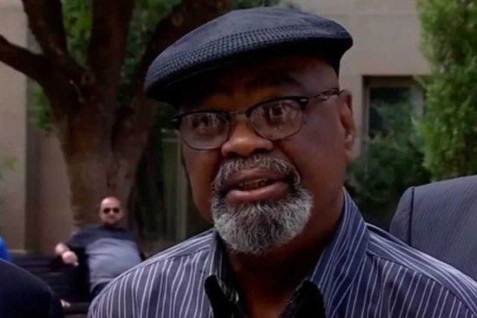 Glynn Simmons cumpriu 48 anos, um mês e 18 dias de prisão pelo assassinato de Carolyn Sue Rogers em 1974, durante um assalto a uma loja de bebidas em um subúrbio de Oklahoma City -  (crédito: NEWS9, OKLAHOMA CITY KWTV)