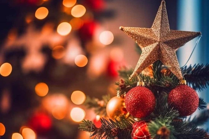 O Natal não é experienciado da mesma forma por todas as pessoas. Em alguns indíviduos, a data pode despertar tristeza, apatia ou estresse -  (crédito: Reprodução/Freepik)