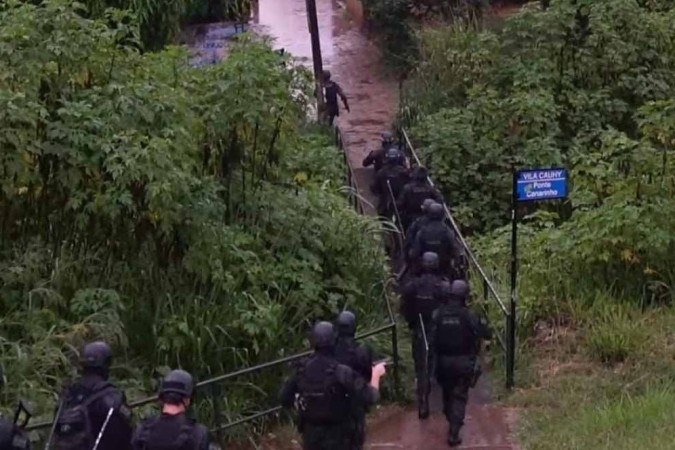 Traficantes ligados à segunda maior facção do Rio são presos em operação no DF - (crédito: PCDF/ reprodução) Traficantes ligados à segunda maior facção do Rio são presos em operação no DF - (crédito: PCDF/ reprodução)