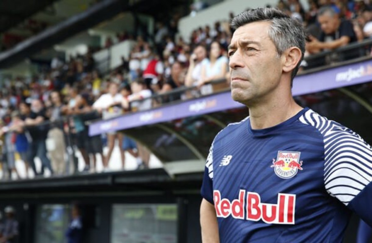 Bragantino anuncia renovação de contrato com técnico Pedro Caixinha