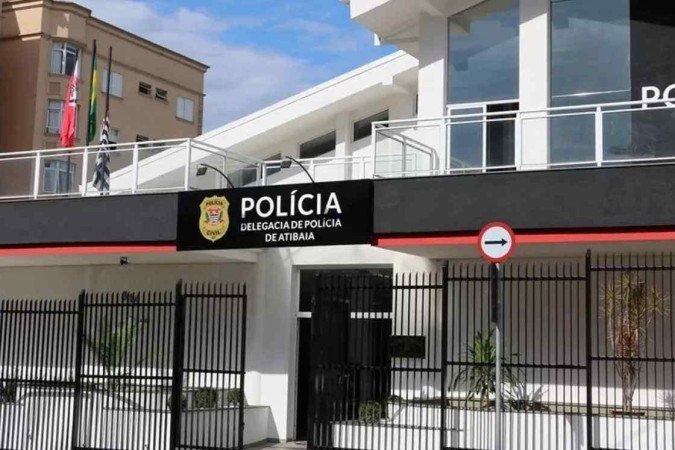 Na delegacia, a mulher se apresentou espontaneamente e confessou o crime - (crédito: Reprodução/PMA) Na delegacia, a mulher se apresentou espontaneamente e confessou o crime - (crédito: Reprodução/PMA)