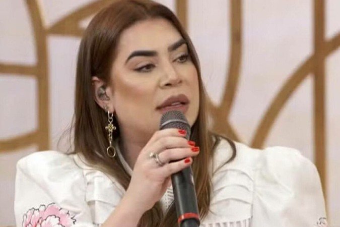 ""Foi uma experiência muito forte o fato de ter ido à delegacia, minha intenção foi expor sobre violência patrimonial, a delegada acabou puxando e falei tudo que vivi", disse Naiara Azevedo - (crédito: Reprodução/Globo) ""Foi uma experiência muito forte o fato de ter ido à delegacia, minha intenção foi expor sobre violência patrimonial, a delegada acabou puxando e falei tudo que vivi", disse Naiara Azevedo - (crédito: Reprodução/Globo)