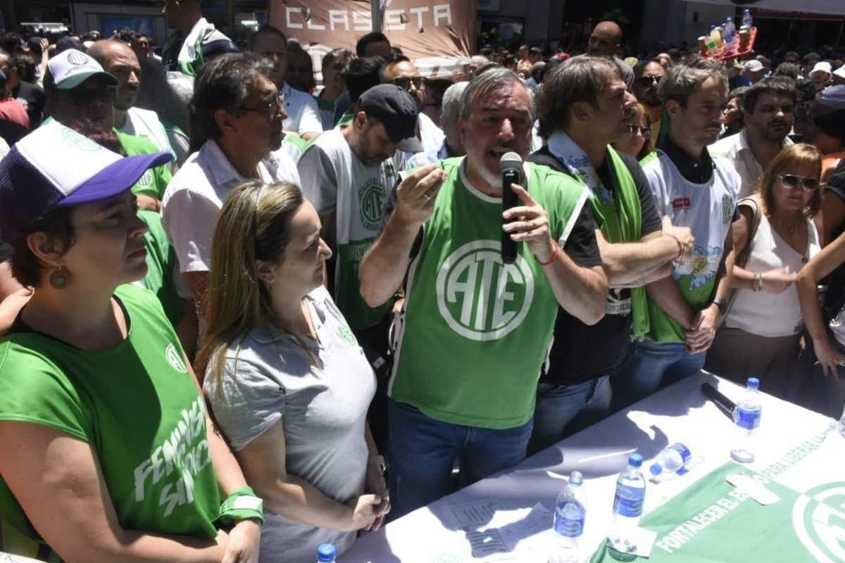 Rodolfo Aguiar, secretário-geral da Asociación Trabajadores del Estado (ATE): "É a maior fraude trabalhista da história"