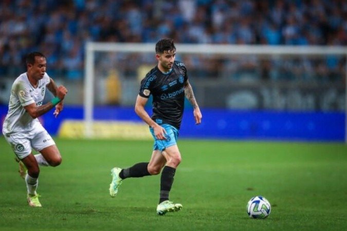 Villasanti se tornou uma das referências do Grêmio na temporada e passa a ser cobiçado no mercado - (crédito: Foto: Lucas Uebel/Grêmio) Villasanti se tornou uma das referências do Grêmio na temporada e passa a ser cobiçado no mercado - (crédito: Foto: Lucas Uebel/Grêmio)