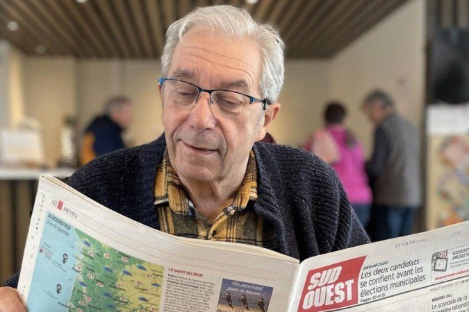 'Estou aqui para viver, mesmo que não seja a mesma coisa', diz Francis -  (crédito: BBC)