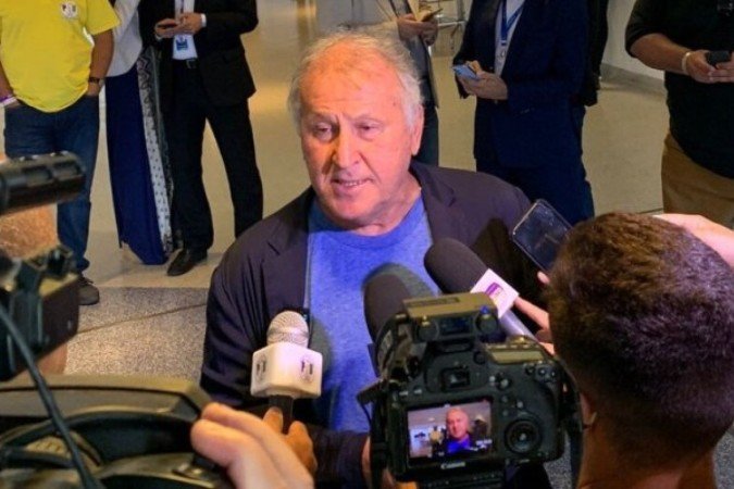 Zico se encontrou com Tiquinho Soares, do Botafogo, na época que o clube liderava o Brasileiro - (crédito: Foto: Reprodução) Zico se encontrou com Tiquinho Soares, do Botafogo, na época que o clube liderava o Brasileiro - (crédito: Foto: Reprodução)