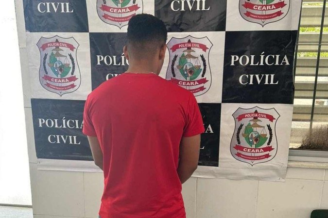 Homem foi preso por aplicar golpe em loja - (crédito: PCDF/Divulgação) Homem foi preso por aplicar golpe em loja - (crédito: PCDF/Divulgação)