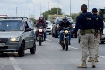 A Polícia Rodoviária Federal iniciou a Operação Ano Novo, que vai intensificar as fiscalizações no DF e no Entorno -  (crédito:  Marcelo Ferreira/CB/D.A Press)
