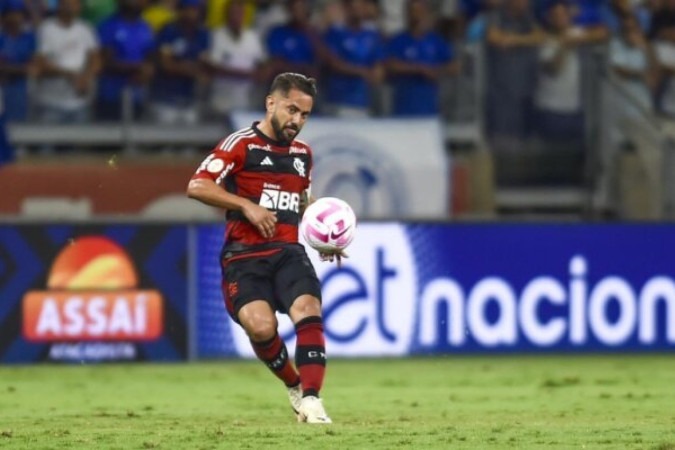 Flamengo segue tratativas para renovar com Everton Ribeiro -  (crédito: Foto: MarceloCortes/CRF)