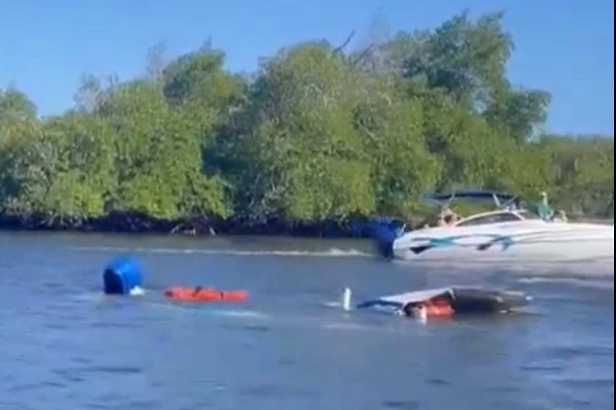 Acidente com lanchas deixa duas pessoas mortas na Bahia