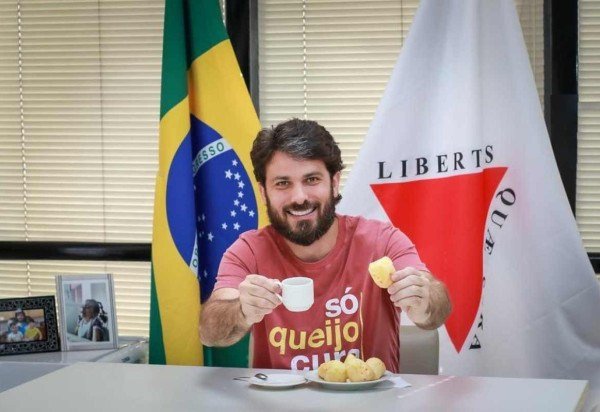 Reprodução/Instagram @marceloaro