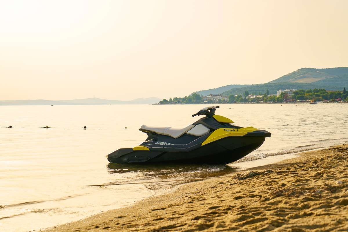 Em saidão, detento anda de jet ski fora do perímetro e é novamente preso