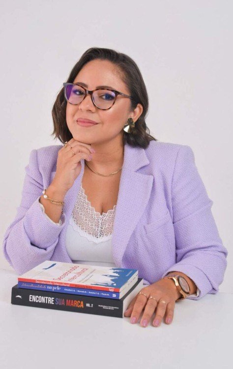 Marcela Brito, consultora em gestão de marca pessoal: 'primeiro trimestre do ano é a melhor época para conseguir emprego' Marcela Brito, consultora de imagem: "primeiro trimestre do ano é a melhor época para conseguir emprego"