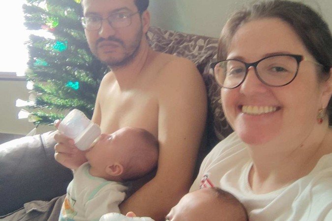 A dor da perda fortaleceu o compromisso de Caroline e Neivion com os dois sobreviventes, Carlos Alberto e Raul