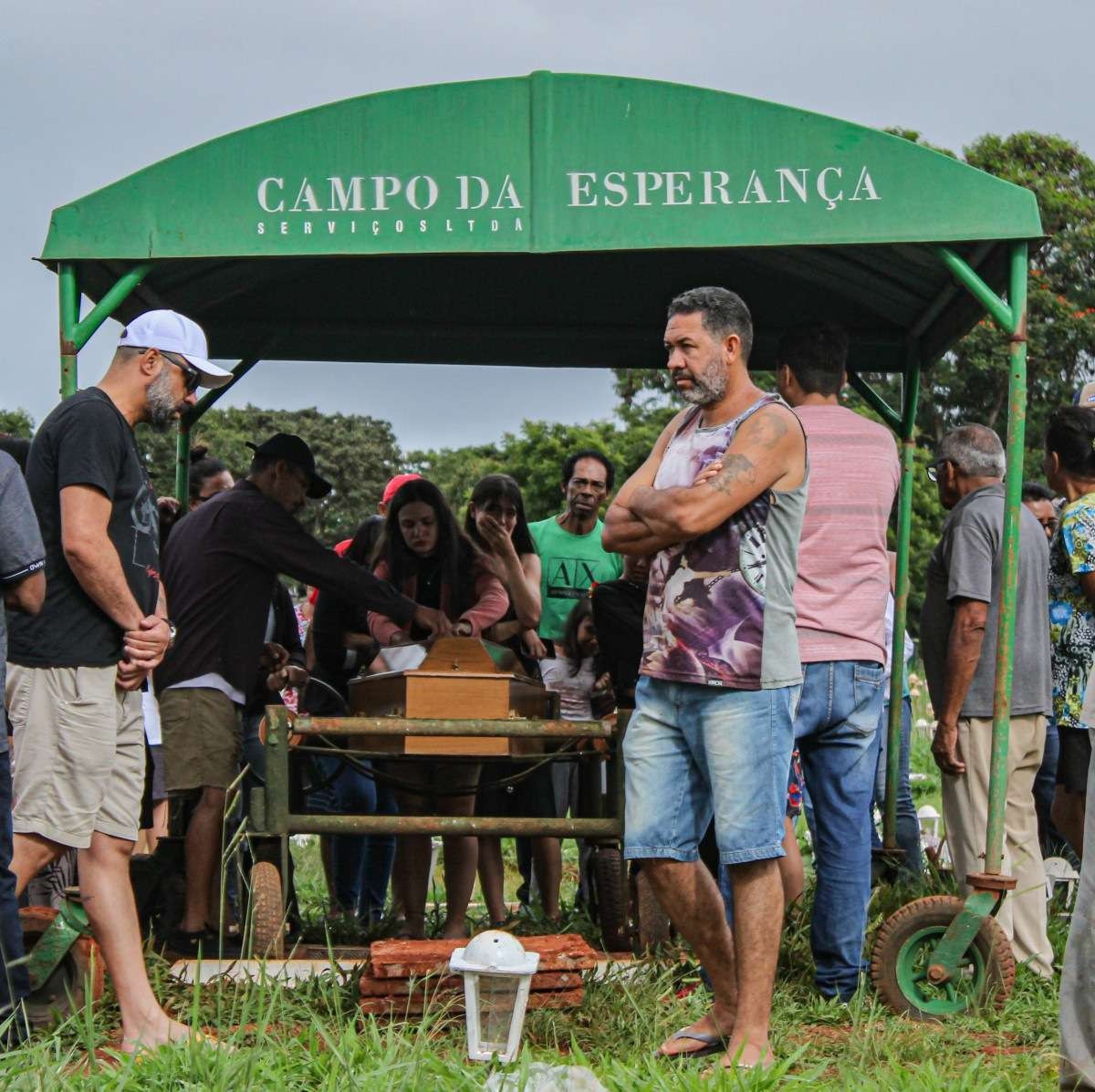 Vítima de feminicídio foi sepultada ontem 