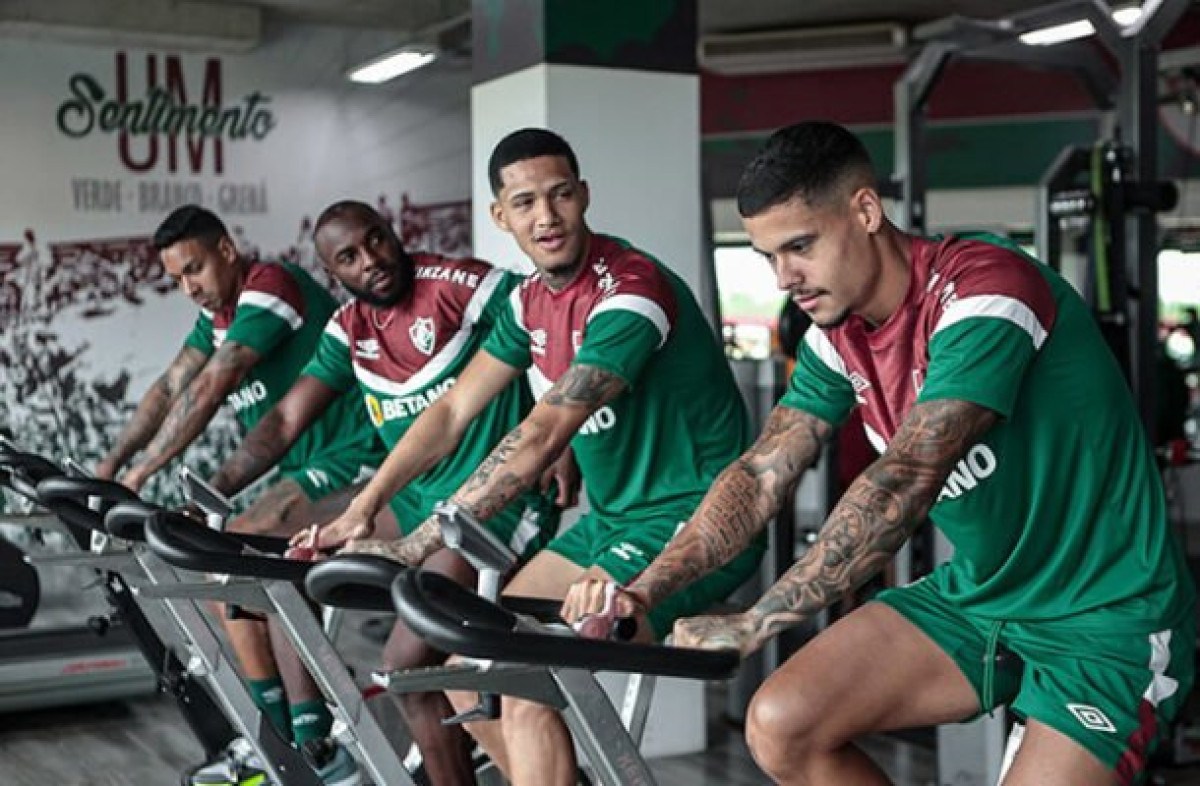 Sem Renato Augusto e titulares, Fluminense se reapresenta no CT