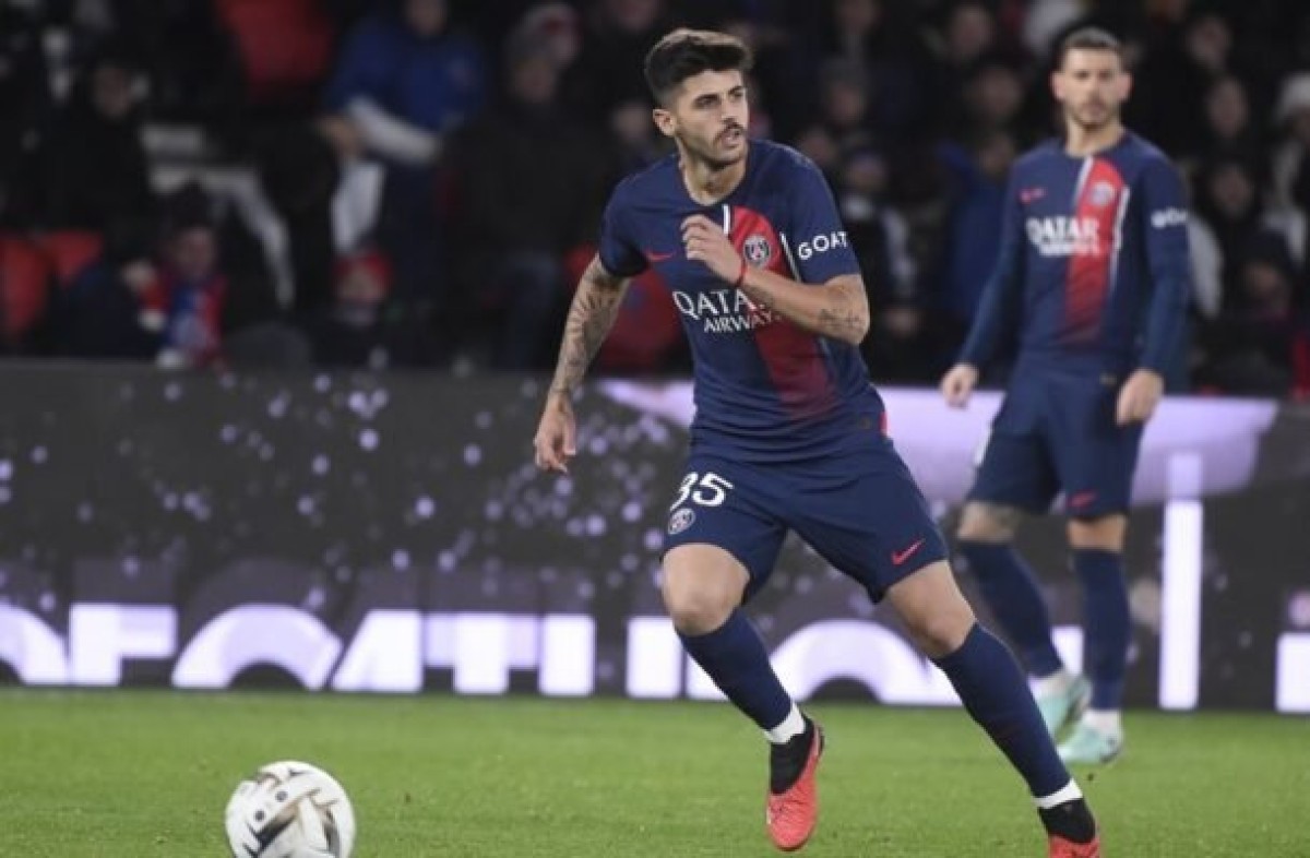 Na estreia de Lucas Beraldo, PSG conquista a Supercopa da França