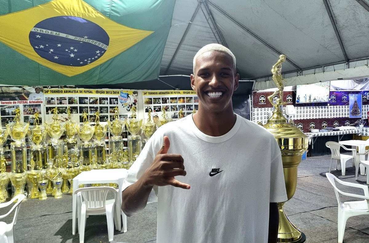 Robert Renan aproveita férias no DF e prestigia o Torneio Arimatéia