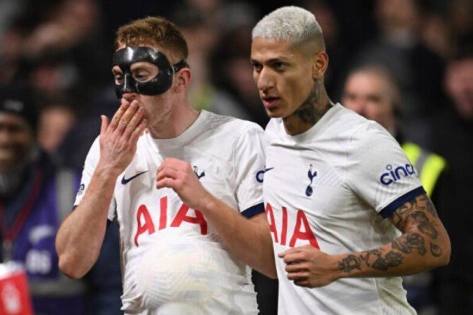 Kulusevski e Richarlison vivem boa fase no Tottenham - (crédito: Foto: Oli Scarff/AFP via Getty Images) Kulusevski e Richarlison vivem boa fase no Tottenham - (crédito: Foto: Oli Scarff/AFP via Getty Images)