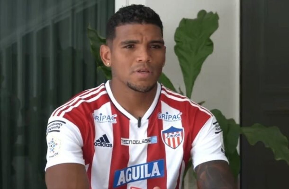 Junior Barranquilla contrata jogador em litígio com ex-clube