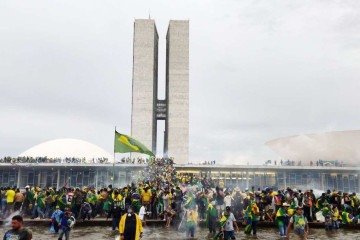 Cinco PMs do DF, condenados por omissão na tentativa de golpe em 8 de janeiro, começam a cumprir pena nesta quarta-feira (11/3) -  (crédito: Ed Alves/CB)