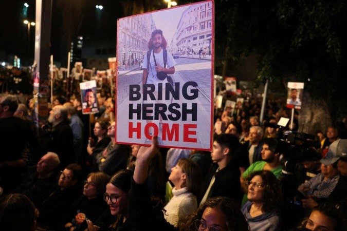 Protesto em Tel Aviv cobra governo de Netanyahu pelo resgate dos reféns em poder do Hamas