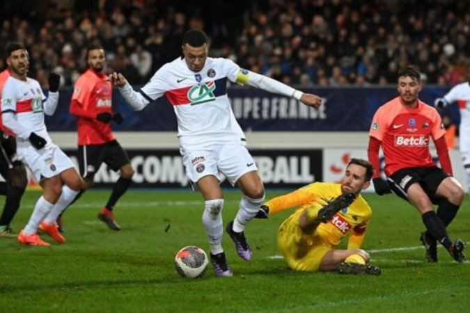 Rotina no jogo. Por nove vezes os jogadores do PSG celebraram gols em cima do Revel - (crédito: Foto: Divulgação / PSG) Rotina no jogo. Por nove vezes os jogadores do PSG celebraram gols em cima do Revel - (crédito: Foto: Divulgação / PSG)