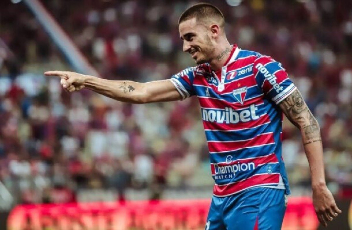 Thiago Galhardo detona Adilson Batista: ‘Mau-caratismo’