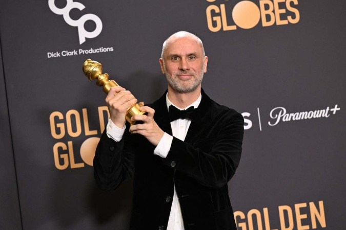 O roteirista norte-americano Jesse Armstrong, vencedor do Globo de Ouro de Melhor Série de Televisão - Drama por Succession. -  (crédito: Robyn BECK / AFP)