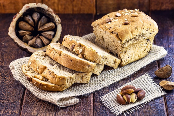 Pão integral de castanha (Imagem: RHJPhtotos | Shutterstock) -  (crédito: Edicase - Tradicional -> Diversão e arte)