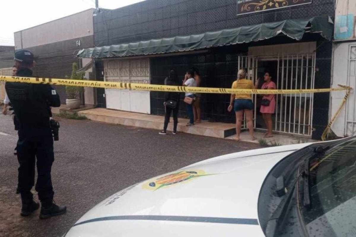 Taynara Kellen, 26 anos, foi assassinada a tiros pelo ex-marido Wesly Denny da Silva Melo em frente ao salão de beleza em que trabalhava, no Gama. 