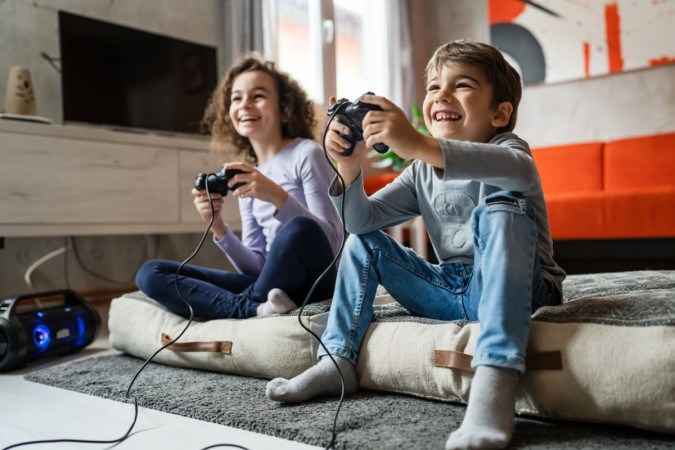 De acordo com um estudo da USP, 28% dos jovens brasileiros estão envolvidos em um uso abusivo de videogames  -  (crédito: Miljan Zivkovic | Shutterstock)