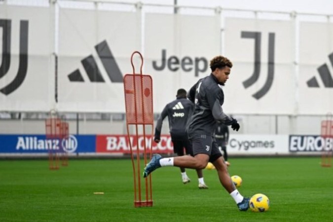 Jogadores da Juventus durante treinamento da equipe - Foto: Divulgação / Juventus -  (crédito: Foto: Divulgação / Juventus)