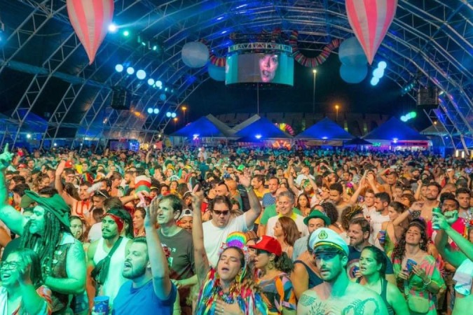  Público de foliões curtindo os shows da primeira edição do Quadradim da Folia em 2023 -  (crédito: Divulgação/Quadradim da Folia 2023)