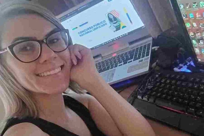Raquel Moura, assistente social, busca uma vaga para exercer sua carreira no setor público