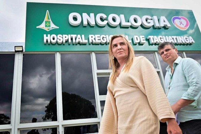Governadora em exercício, Celina Leão visita o setor de oncologia do Hospital Regional de Taguatinga -  (crédito: George Gianni / VGDF)