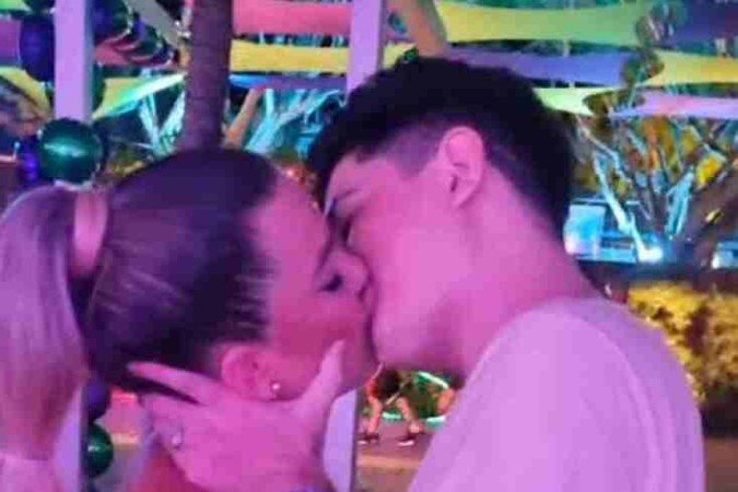 Karoline Menezes e Adriel Marques