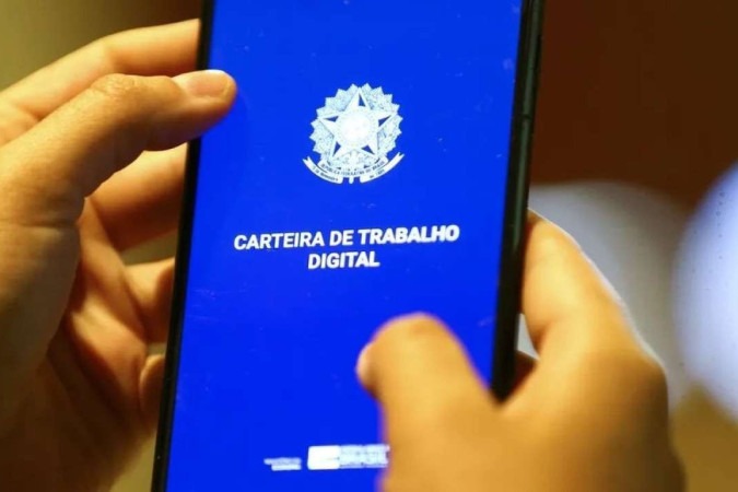 carteira de trabalho digital -  (crédito: Marcelo Camargo/Agência Brasil)