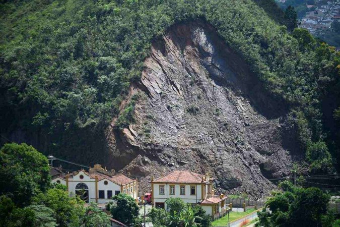 Morro da Forca, em Ouro Preto, que já sofreu vários deslizamentos -  (crédito: Fotos: Leandro Couri/EM/D.A Press)